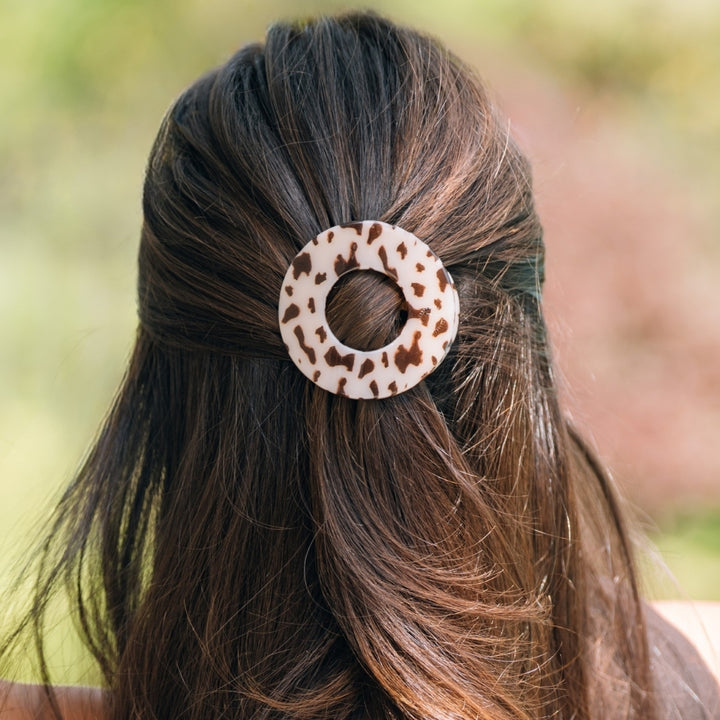 Blonde Tortoise Medium Flat Circle Teleties Clip