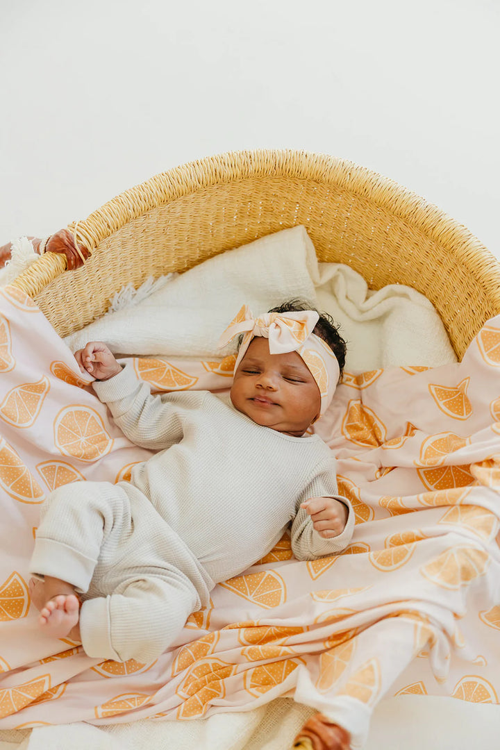 Cutie Knit Headband Bow