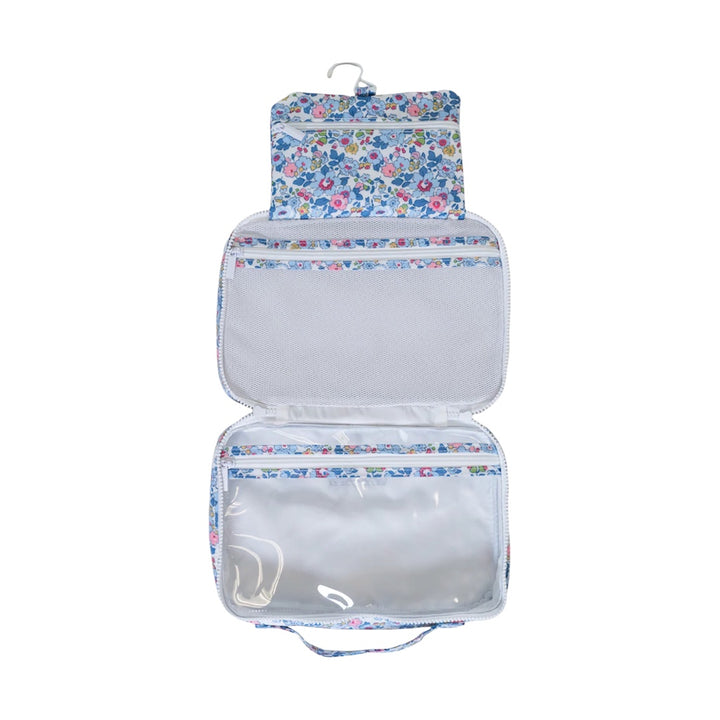 Bundle Up TRVL Hanging Toiletry Bag