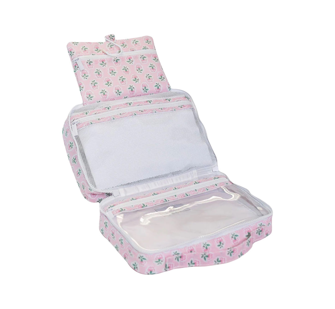 Bundle Up TRVL Hanging Toiletry Bag
