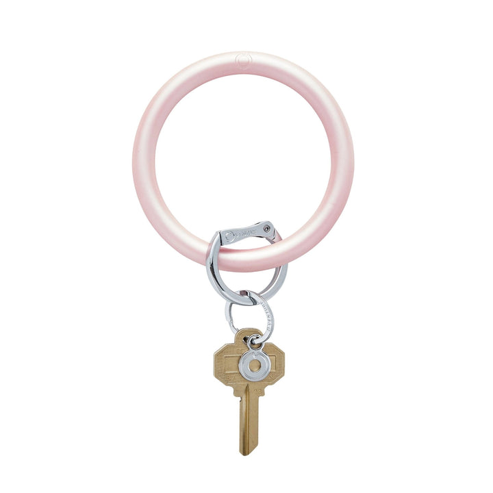 Rosé Pearlized Oventure Key Ring