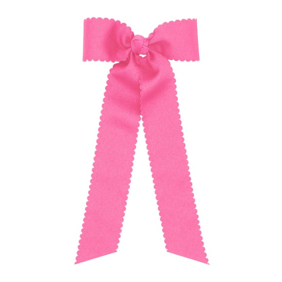 Medium Scalloped Grosgrain Wee Ones Bowtie