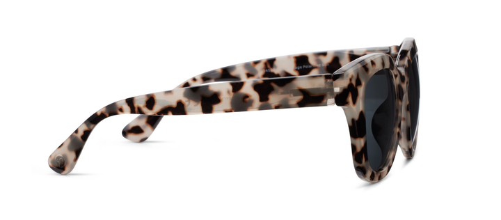Center Stage Polarized Peepers Sunglasses