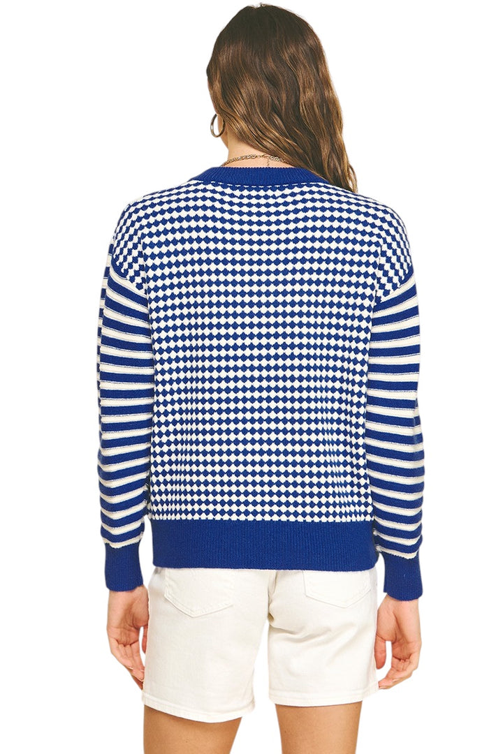 Moody Contrast Knit Sweater